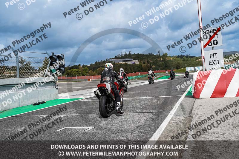 motorbikes;no limits;peter wileman photography;portimao;portugal;trackday digital images